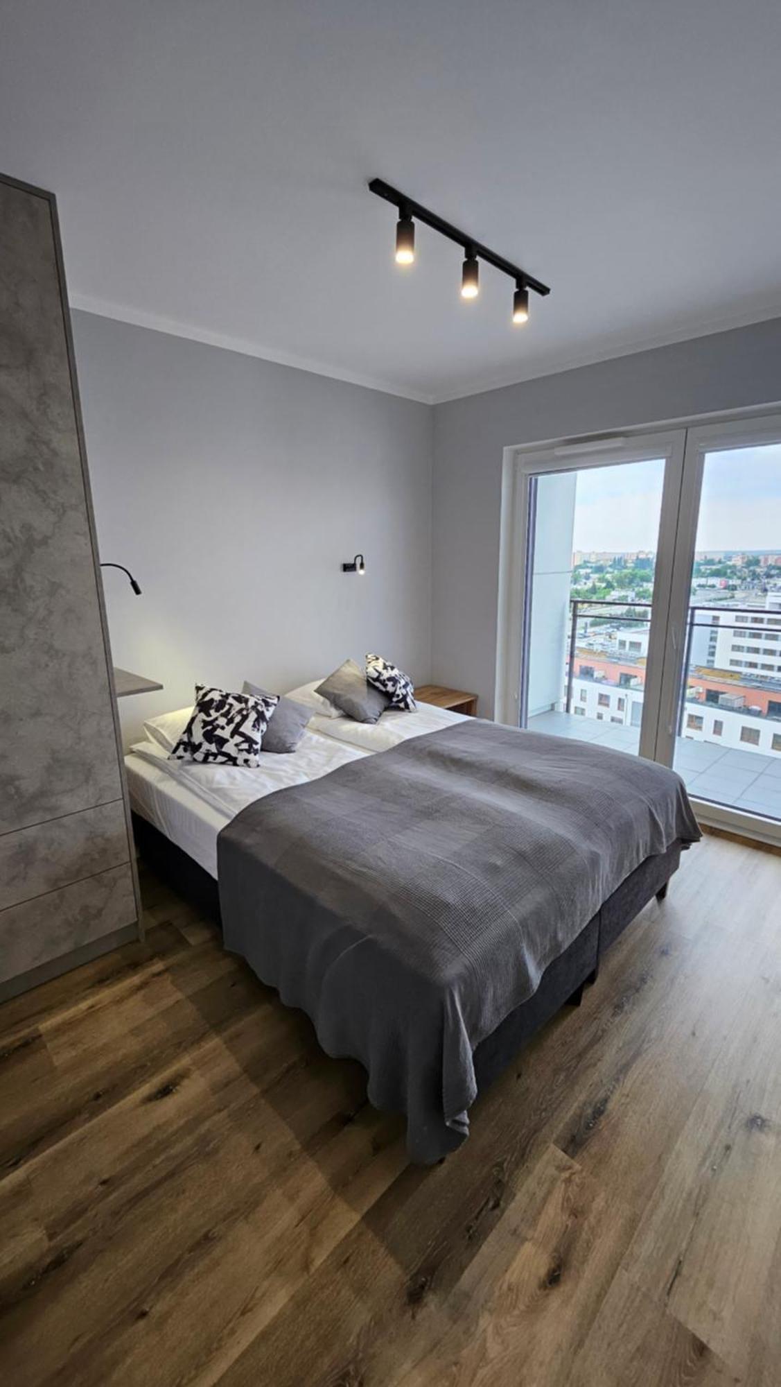 פוזנן Apartament Bulgarska 59 - Sypialnia I Salon - 40M2 - Self Check In 24H מראה חיצוני תמונה